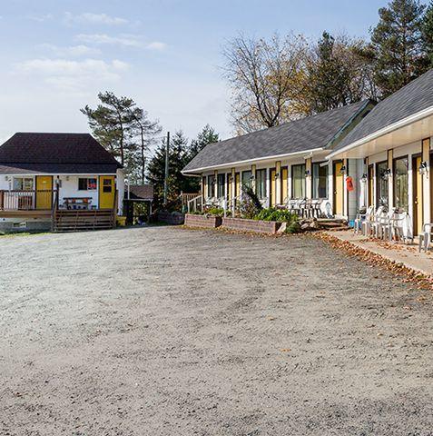 Highland Court Motelハンツビル エクステリア 写真